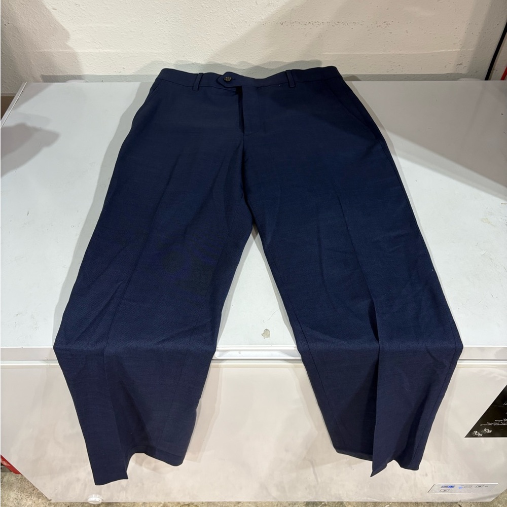 Stafford Navy Blue Dress Pants Size 32x32 NWOT